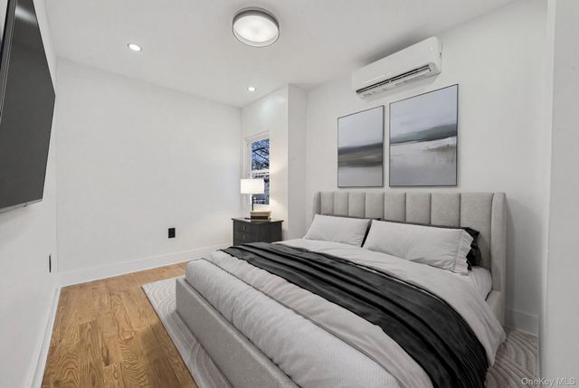 92-43 76th Street, Woodhaven, NY 11421