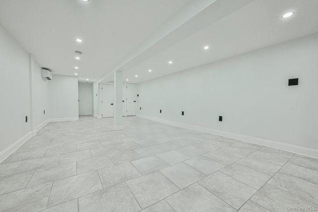 92-43 76th Street, Woodhaven, NY 11421