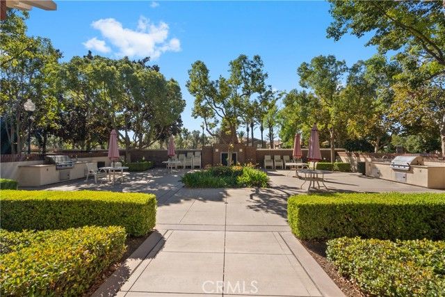 5604 Altamura Way 10, Fontana, CA 92336