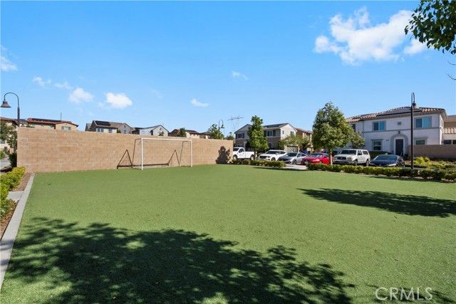 5604 Altamura Way 10, Fontana, CA 92336