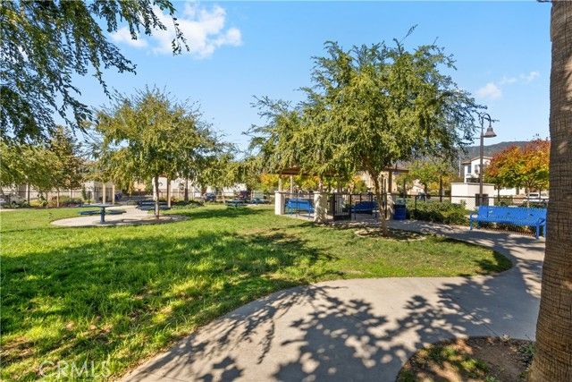 5604 Altamura Way 10, Fontana, CA 92336