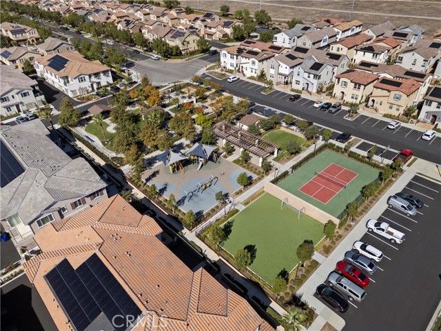 5604 Altamura Way 10, Fontana, CA 92336