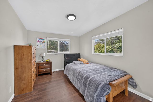 1994 W CHAMPAGNE AVE, Taylorsville, UT 84129
