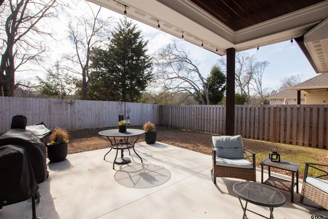 1712 Josh Dr, Whitehouse, TX 75791