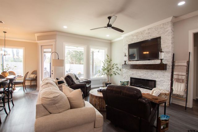 1712 Josh Dr, Whitehouse, TX 75791