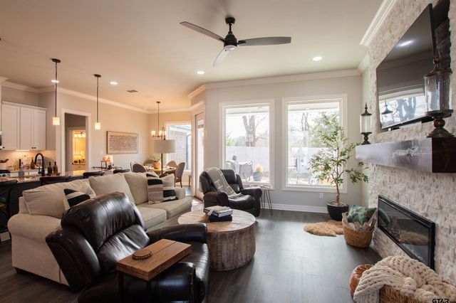 1712 Josh Dr, Whitehouse, TX 75791