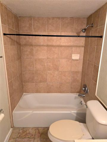 1920 E EDGEWOOD DRIVE J5, Lakeland, FL 33803