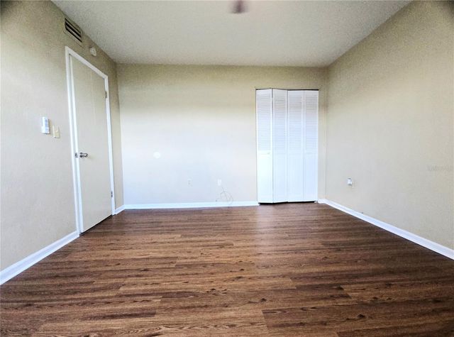 1920 E EDGEWOOD DRIVE J5, Lakeland, FL 33803