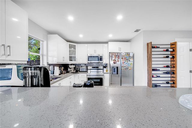 14531 SW 127th Ct, Miami, FL 33186