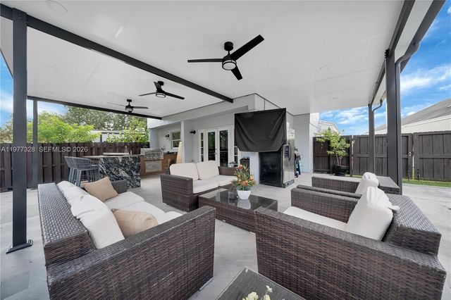 14531 SW 127th Ct, Miami, FL 33186