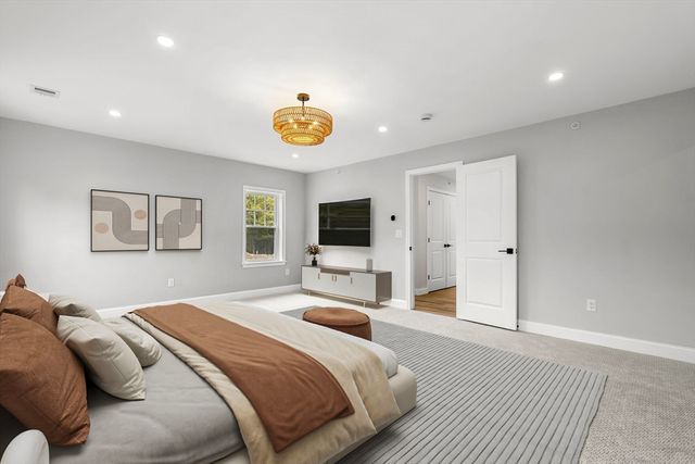13 Whitman Circle 13, Bellingham, MA 02019