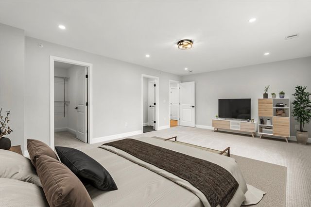 13 Whitman Circle 13, Bellingham, MA 02019