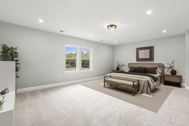 13 Whitman Circle 13, Bellingham, MA 02019