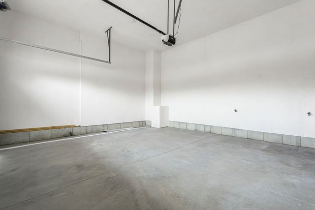 13 Whitman Circle 13, Bellingham, MA 02019