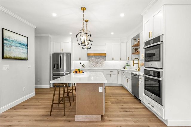 13 Whitman Circle 13, Bellingham, MA 02019
