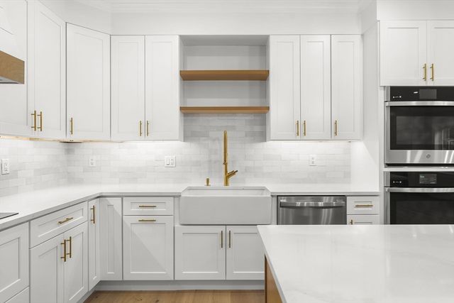 13 Whitman Circle 13, Bellingham, MA 02019