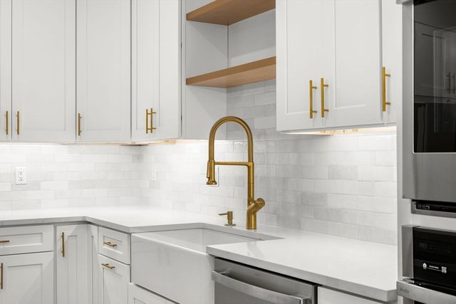 13 Whitman Circle 13, Bellingham, MA 02019