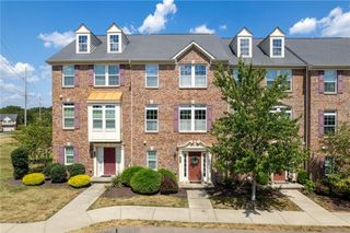 602 Fairgate Dr, Pine Twp, PA 15090