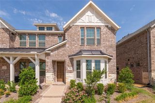 4721 Smokey Quartz Lane, Arlington, TX 76005