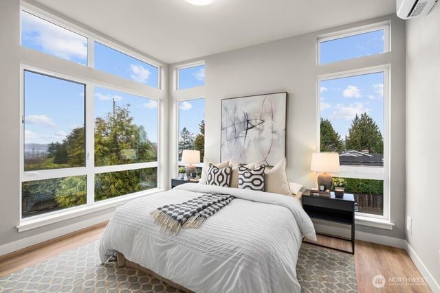 1506 6th Street W, Kirkland, WA 98033