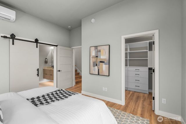 1506 6th Street W, Kirkland, WA 98033