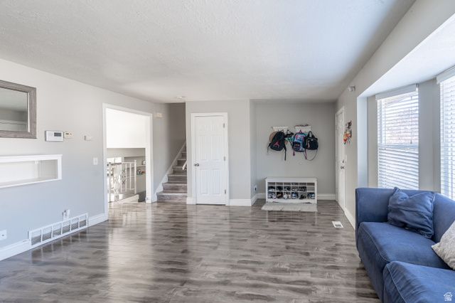3816 S PHEASANT GLEN DR, West Valley City, UT 84120