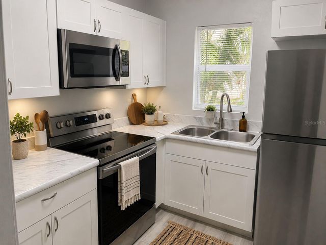 4963 VICEROY STREET A, Cape Coral, FL 33904