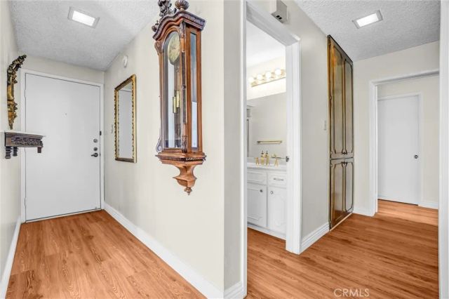 615 E Broadway, Long Beach, CA 90802