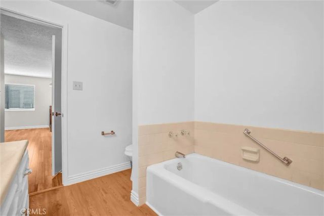 615 E Broadway, Long Beach, CA 90802