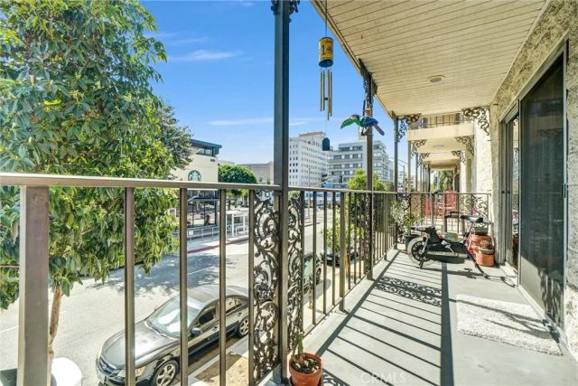 615 E Broadway, Long Beach, CA 90802