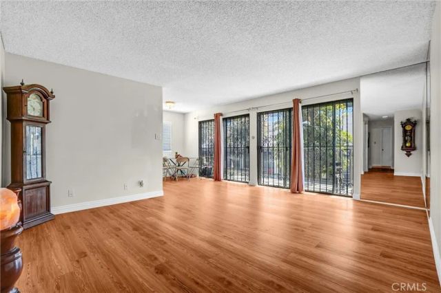 615 E Broadway, Long Beach, CA 90802