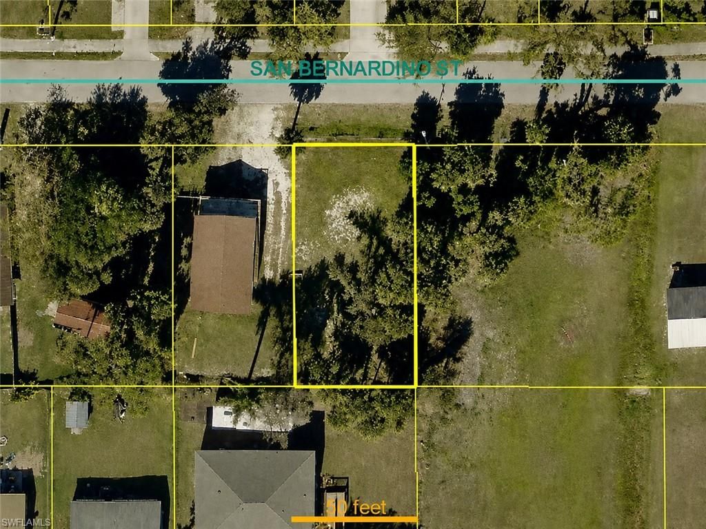 547 San Bernardino ST, North Fort Myers, FL 33903