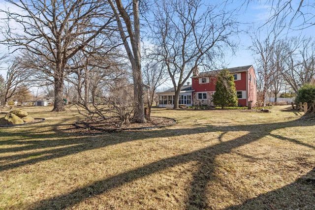 1645 CRESTVIEW DRIVE, Oshkosh, WI 54904