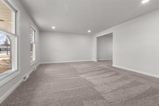 1645 CRESTVIEW DRIVE, Oshkosh, WI 54904