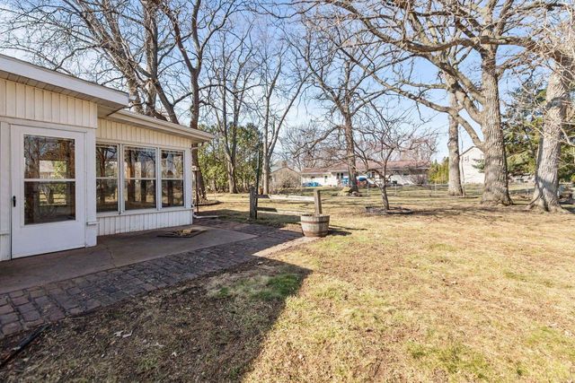 1645 CRESTVIEW DRIVE, Oshkosh, WI 54904