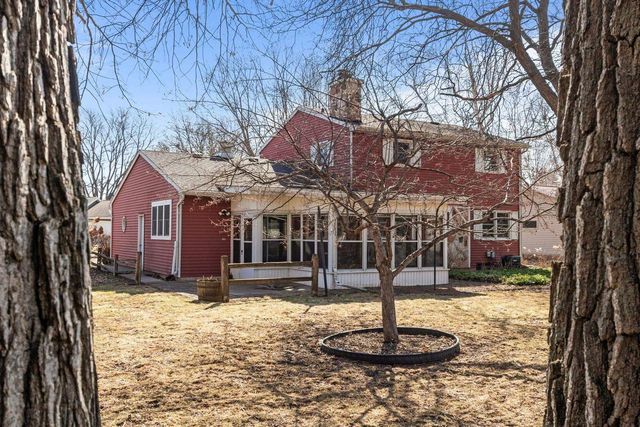 1645 CRESTVIEW DRIVE, Oshkosh, WI 54904