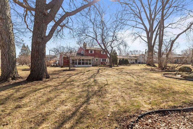 1645 CRESTVIEW DRIVE, Oshkosh, WI 54904