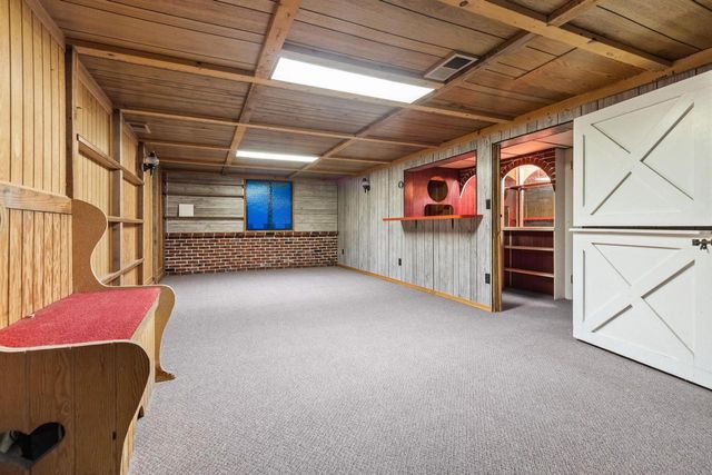 1645 CRESTVIEW DRIVE, Oshkosh, WI 54904