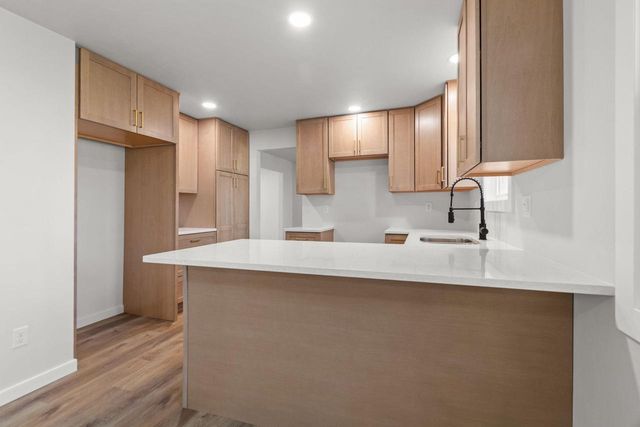 1645 CRESTVIEW DRIVE, Oshkosh, WI 54904