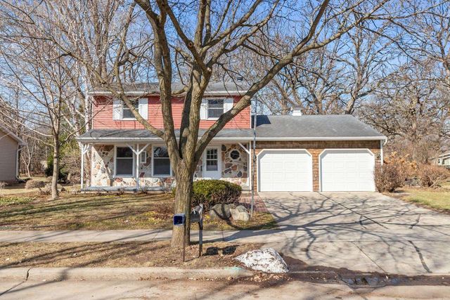 1645 CRESTVIEW DRIVE, Oshkosh, WI 54904