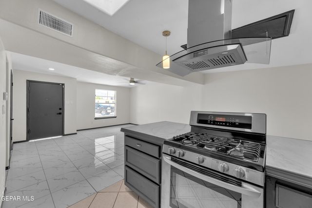 10440 HODGES Circle, El Paso, TX 79924