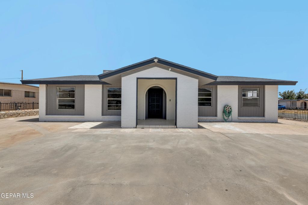 10440 HODGES Circle, El Paso, TX 79924