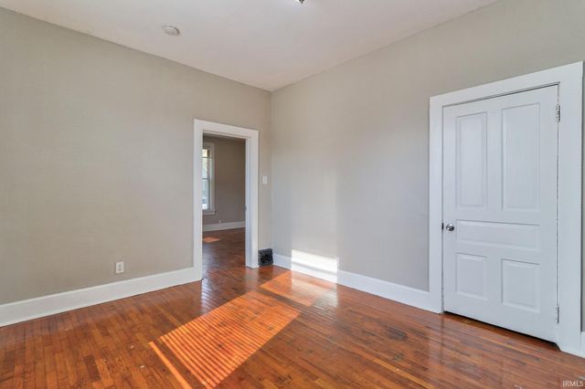 900 E Walnut Street, Evansville, IN 47713