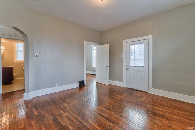 900 E Walnut Street, Evansville, IN 47713