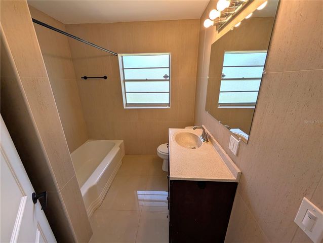 808 N MACDILL AVENUE, Tampa, FL 33609