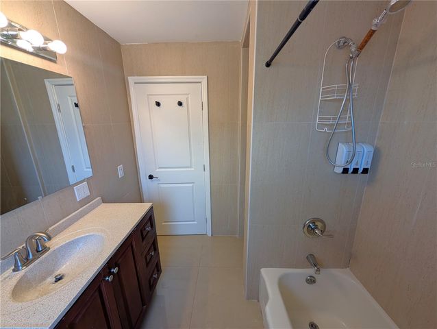 808 N MACDILL AVENUE, Tampa, FL 33609