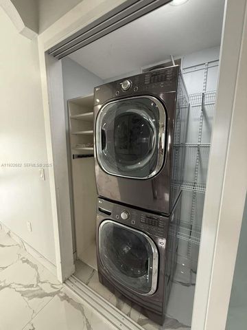 8701 NW 109th Ter 0, Hialeah Gardens, FL 33018