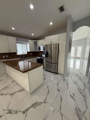 8701 NW 109th Ter 0, Hialeah Gardens, FL 33018