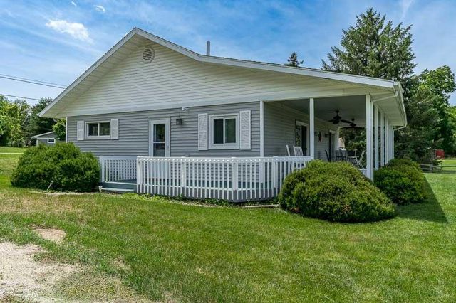9093 N Arrowhead Shores Road, Edgerton, WI 53524