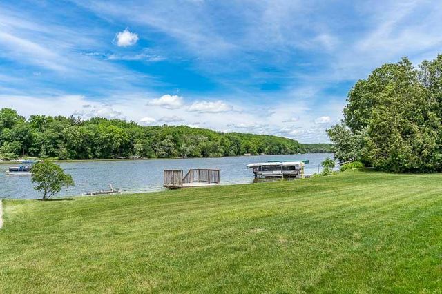 9093 N Arrowhead Shores Road, Edgerton, WI 53524